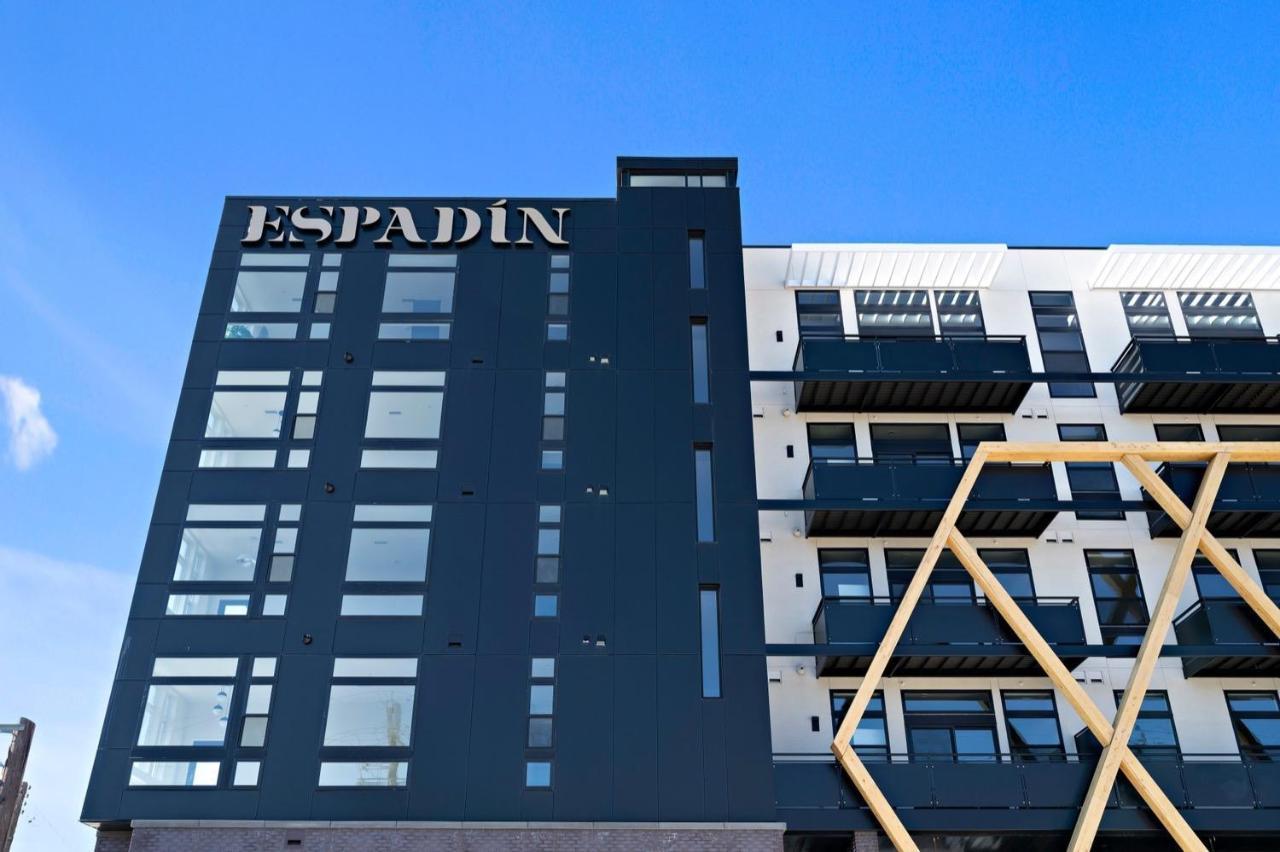 A Modern Point Of View - Luxe Loft - Espadin Lohi Denver Bagian luar foto